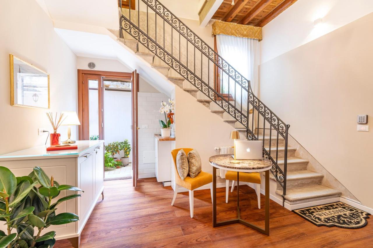 Residenza La Duchessa Deluxe Rooms Venise Extérieur photo