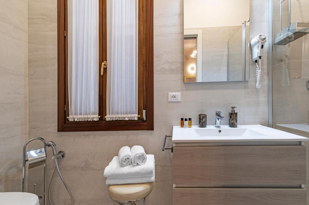 Residenza La Duchessa Deluxe Rooms Venise Extérieur photo