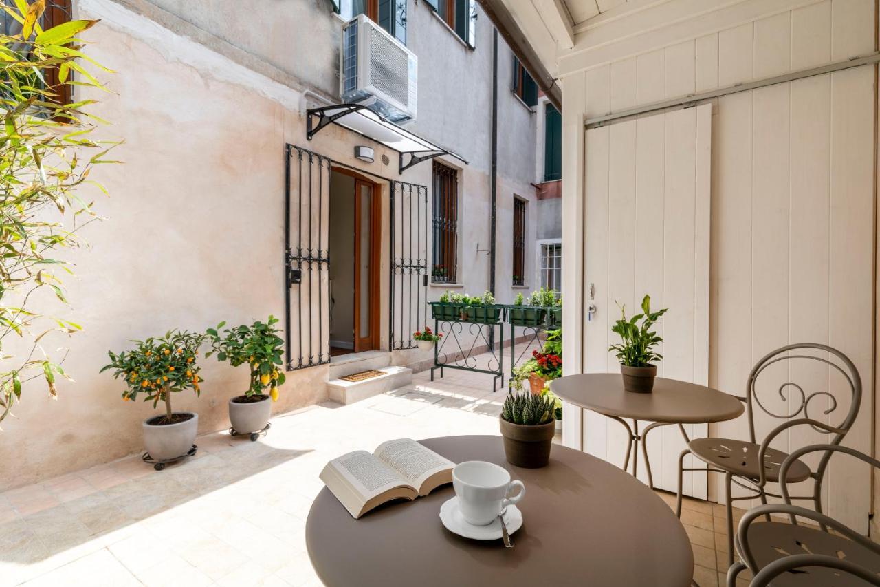 Residenza La Duchessa Deluxe Rooms Venise Extérieur photo